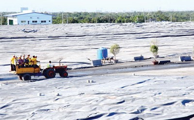 A corner of Da Phuoc landfill site (Photo: SGGP)